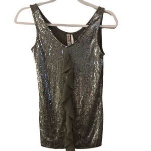 NWT Silver Grey Sequin Lined Tank Top‎ Size Small